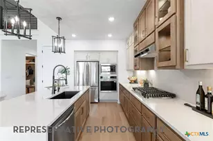9112 Golden Lion Dr, Austin, TX 78744 - Photo 6