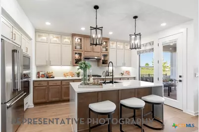 9112 Golden Lion Drive, Austin, TX 78744 - Photo 8