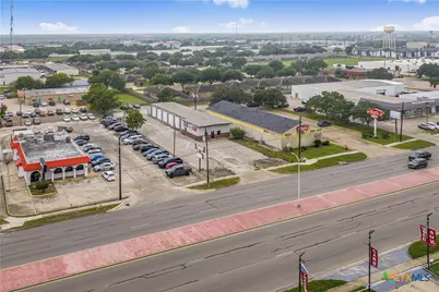 4005 N Navarro Street, Victoria, TX 77901 - Photo 38