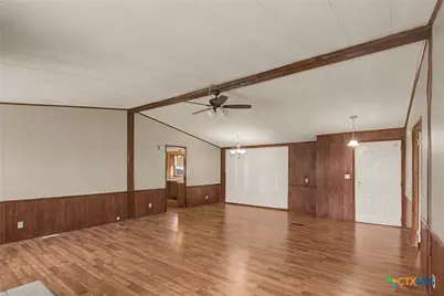 21 Berkshire Drive, Telferner, TX 77988 - Photo 6