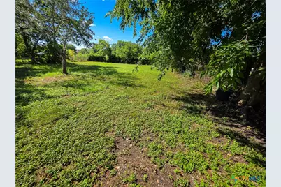2909 Meadowlane Street, Victoria, TX 77901 - Photo 10