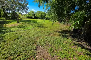 2909 Meadowlane St, Victoria, TX 77901 - Photo 10