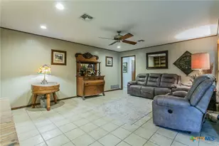 302 E Upshaw Ave, Temple, TX 76501 - Photo 4