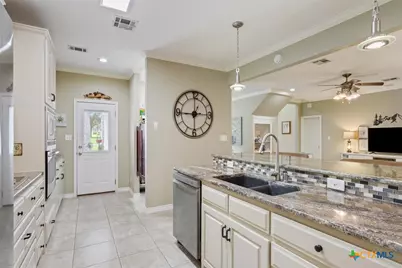2212 Bluff Circle, Salado, TX 76571 - Photo 14