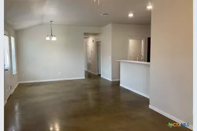 310 Lowes Boulevard, Killeen, TX 76542 - Photo 2