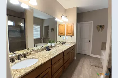 1132 Creekside Pond Road, Seguin, TX 78155 - Photo 10