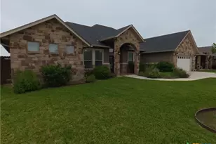 1132 Creekside Pond Rd, Seguin, TX 78155 - Photo 2