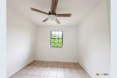912 Hackberry Street, Copperas Cove, TX 76522 - Photo 10