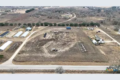 3921 Cr 334, Stockdale, TX 78160 - Photo 12