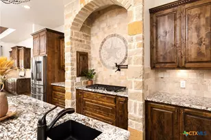 1260 County Rd 361, La Vernia, TX 78121 - Photo 8