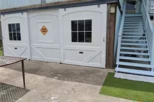 205 Polk St, Port O'Connor, TX 77982 - Photo 2