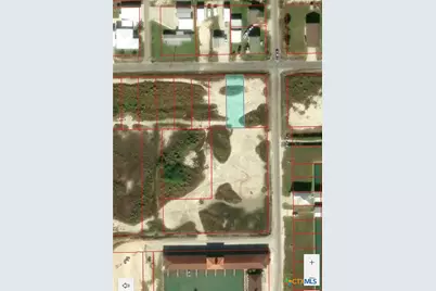 2 W Maple Street, Port O'Connor, TX 77982 - Photo 1
