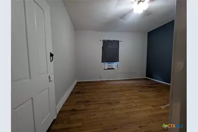 104 N Walnut Street, Lampasas, TX 76550 - Photo 12