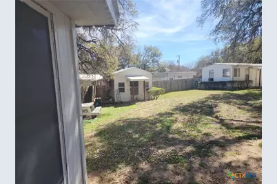 111 Valley View, Canyon Lake, TX 78133 - Photo 18