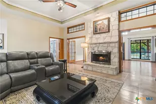 233 Twin Oaks Dr, La Vernia, TX 78121 - Photo 4