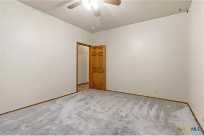 233 Twin Oaks Drive, La Vernia, TX 78121 - Photo 24