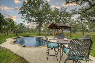 285 Rangeland Rd, Seguin, TX 78155 - Photo 8