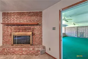 1810 N Beal St, Belton, TX 76513 - Photo 16