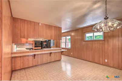 1810 N Beal Street, Belton, TX 76513 - Photo 10