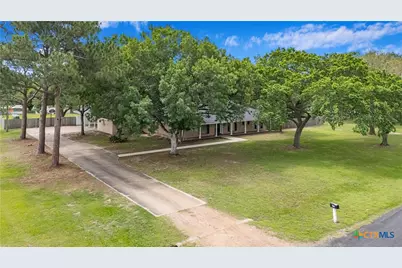 602 Bingham Road, Victoria, TX 77904 - Photo 4