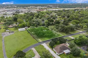 602 Bingham Rd, Victoria, TX 77904 - Photo 8