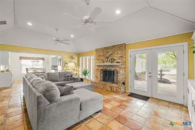 602 Bingham Road, Victoria, TX 77904 - Photo 22