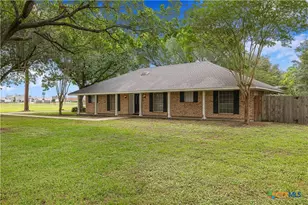 602 Bingham Rd, Victoria, TX 77904 - Photo 1