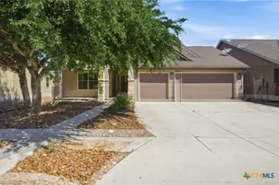 821 Wall St, New Braunfels, TX 78130 - Photo 6