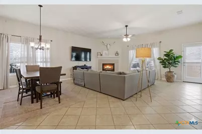 821 Wall Street, New Braunfels, TX 78130 - Photo 4