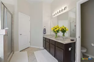 821 Wall St, New Braunfels, TX 78130 - Photo 22