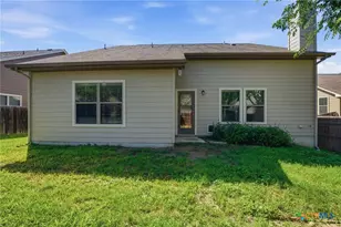 821 Wall St, New Braunfels, TX 78130 - Photo 32