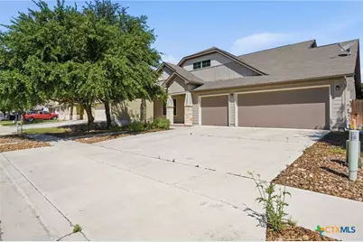 821 Wall Street, New Braunfels, TX 78130 - Photo 1