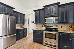 708 Marshall Dr, Belton, TX 76513 - Photo 18