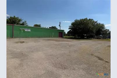 201 W 2nd Avenue, Nixon, TX 78140 - Photo 4