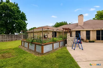 601 Masters Drive, Victoria, TX 77904 - Photo 32