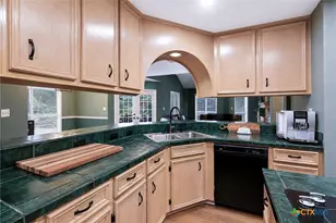 601 Masters Dr, Victoria, TX 77904 - Photo 14