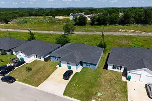 227 N Mary Jo Dr, Harker Heights, TX 76548 - Photo 2