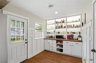 1307 Plantation Rd, Victoria, TX 77904 - Photo 14