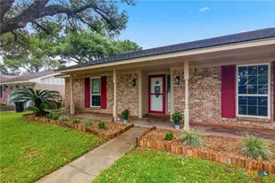 1307 Plantation Rd, Victoria, TX 77904 - Photo 2