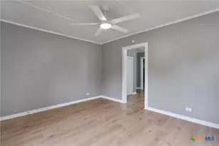 716 E Avenue A, Temple, TX 76501 - Photo 6