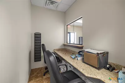 22603 Zac Lentz Parkway, Victoria, TX 77905 - Photo 16