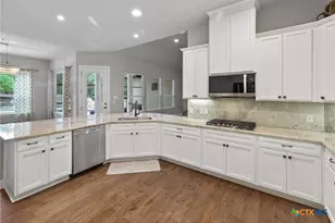 219 Winding View, New Braunfels, TX 78132 - Photo 14
