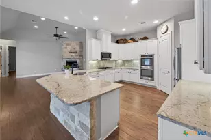 219 Winding View, New Braunfels, TX 78132 - Photo 12