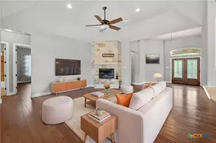 219 Winding View, New Braunfels, TX 78132 - Photo 10