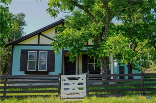 1077 Adobe Creek Rd, Fredericksburg, TX 78624 - Photo 14