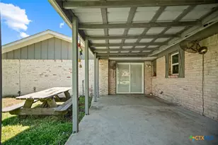 519 Travis St, Port Lavaca, TX 77979 - Photo 24