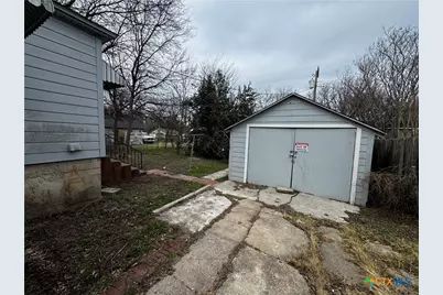 1010 S 17th Street, Temple, TX 76504 - Photo 24