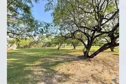 104 Estelle Lane, Victoria, TX 77905 - Photo 40