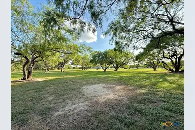 104 Estelle Lane, Victoria, TX 77905 - Photo 44