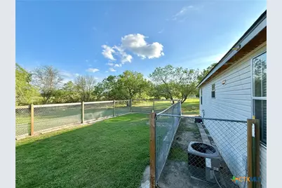 104 Estelle Lane, Victoria, TX 77905 - Photo 36